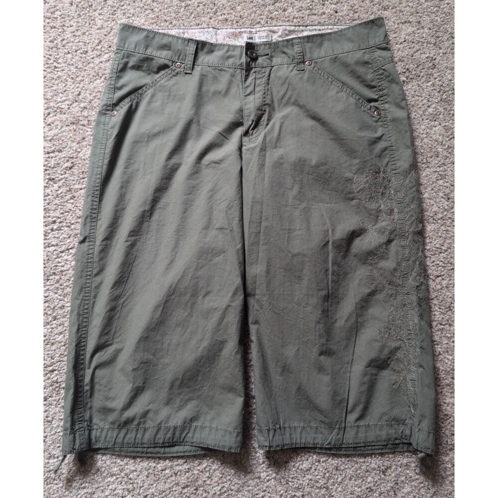 Lee Embroidered Capri Pant Womens 12M Army Green Floral Pockets Lower On Waist